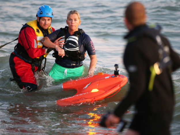 Remote-control-lifebuoy
